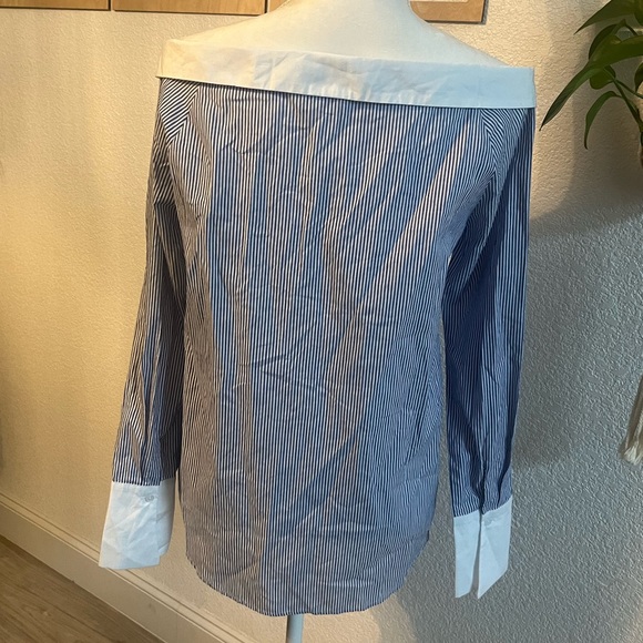 Off the Shoulder, Pinstriped top by Timing. - Picture 2 of 4